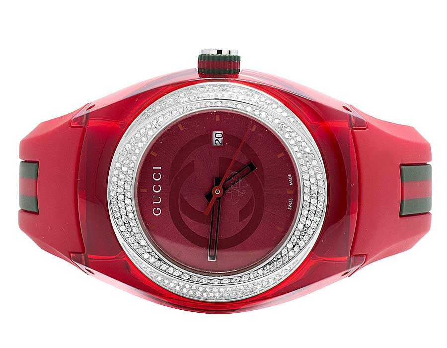 red gucci watch